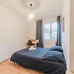 Appartement Les Jardins, T3 Avec Parking -2 Voitures, 8min à Pied De La Gare