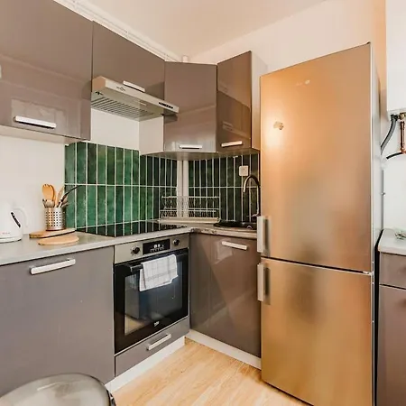 Les Jardins, T3 Avec Parking -2 Voitures, 8min à Pied De La Gare *