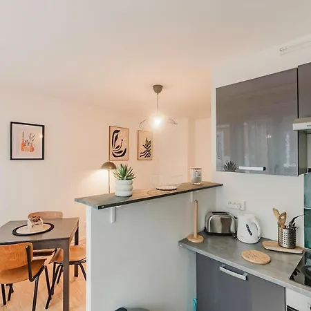 Les Jardins, T3 Avec Parking -2 Voitures, 8min à Pied De La Gare *