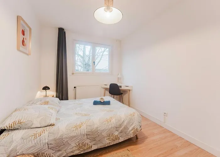 Les Jardins, T3 Avec Parking -2 Voitures, 8min à Pied De La Gare Lens