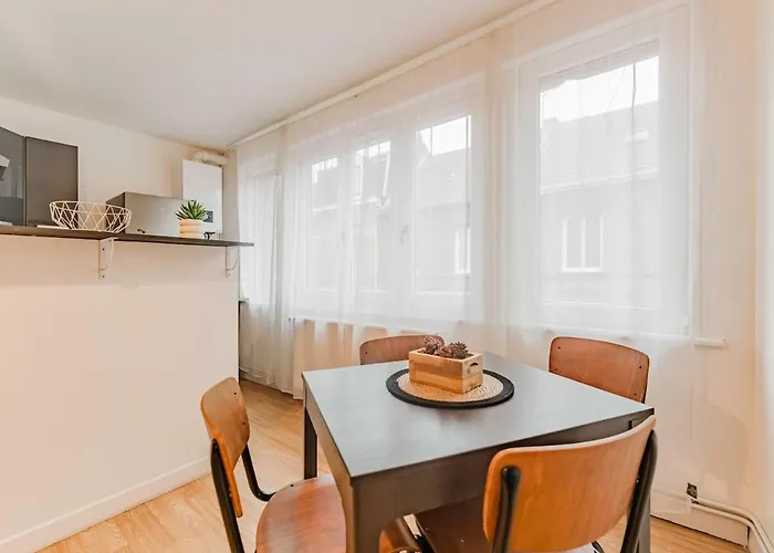 Appartamento Les Jardins, T3 Avec Parking -2 Voitures, 8min à Pied De La Gare